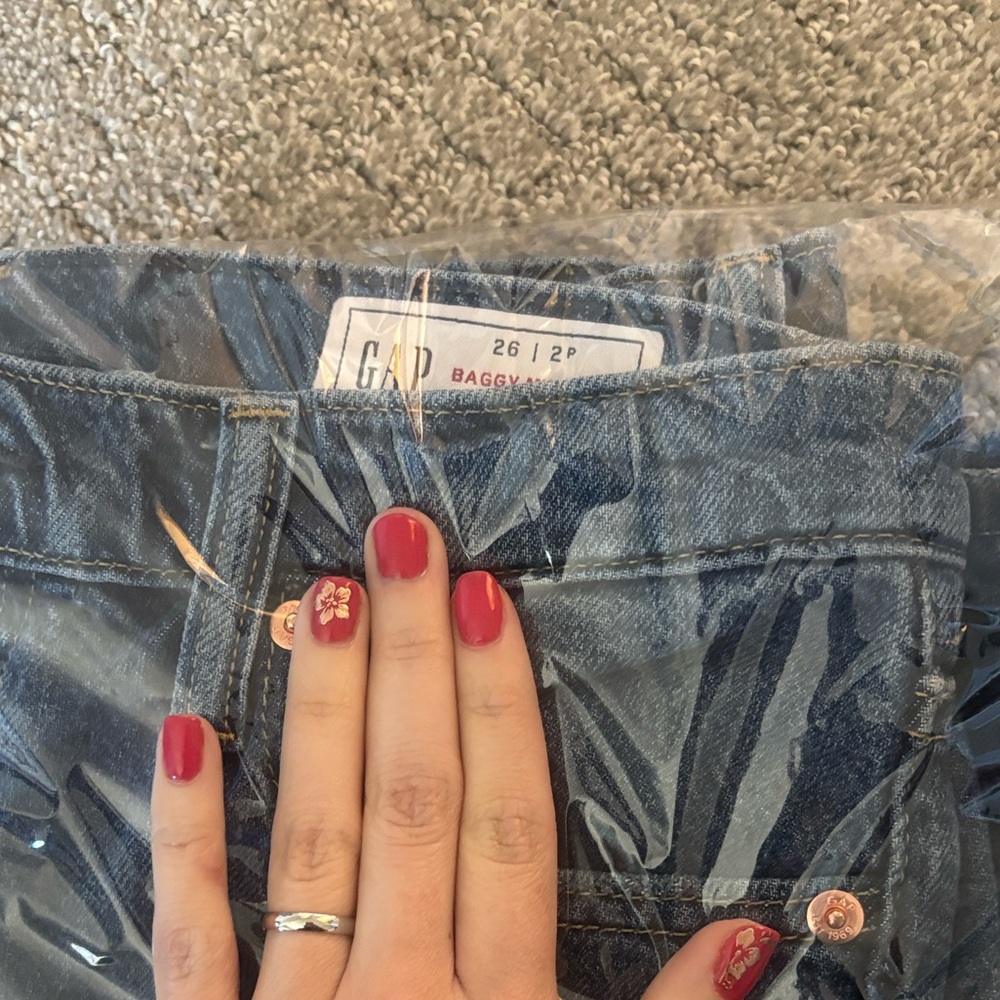 GAP | Baggy Mid-Rise Blue Wide-Leg Distressed Jeans | Size 26/2P - Picture 9 of 10
